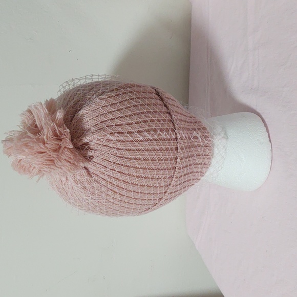 2 pieces Veiled pink beanie hats - Picture 3 of 6